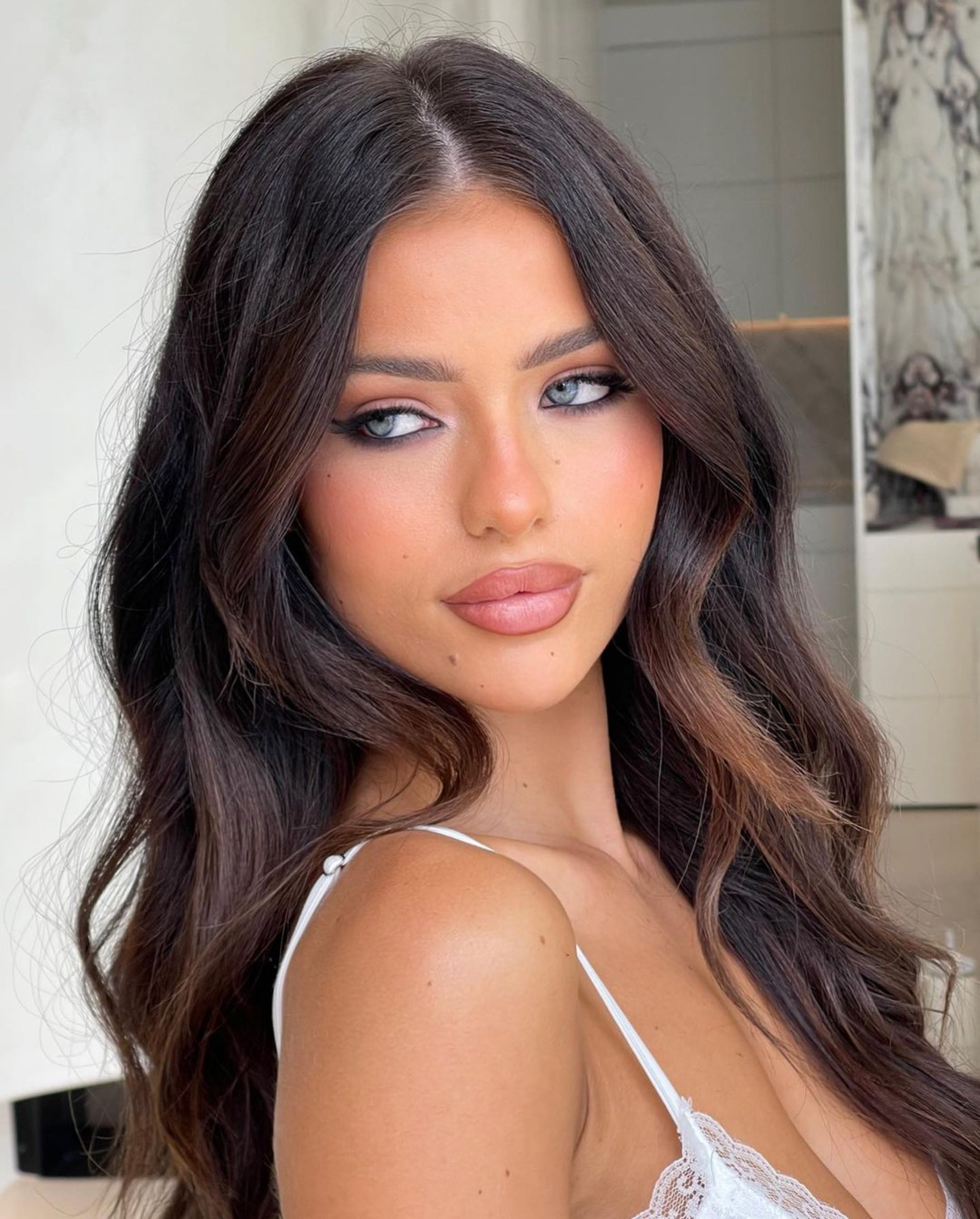 Faux Freck Sun Sand (Lighter shade)
